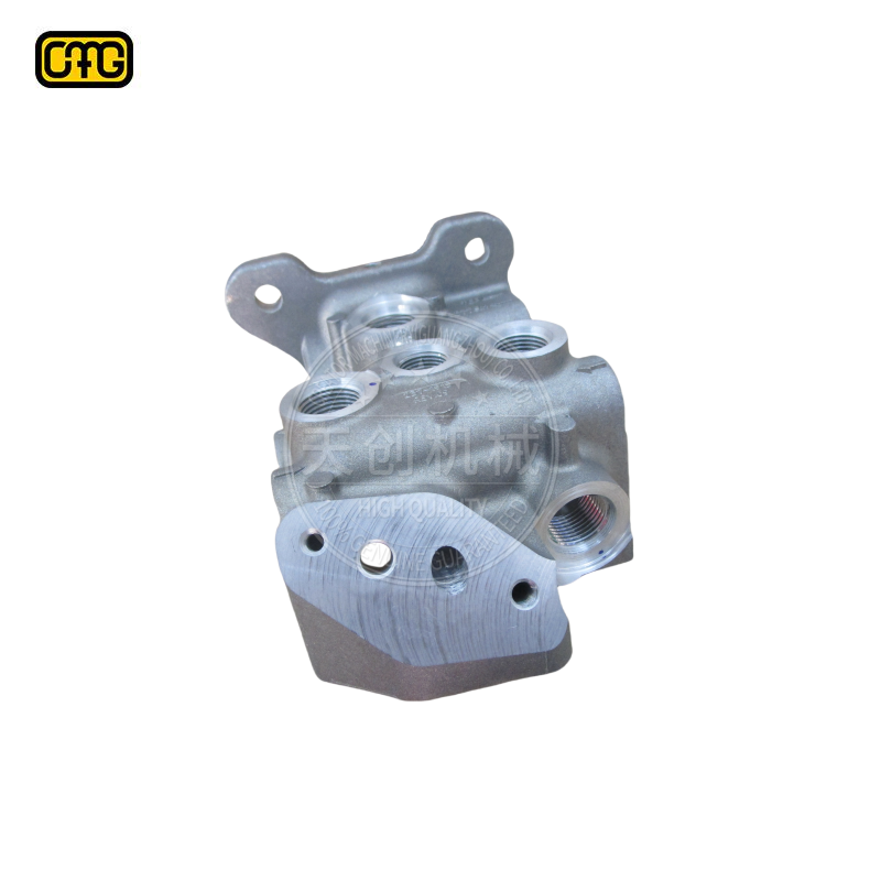 600-821-9690 ALTERNATOR for S6D125 Engine spare parts